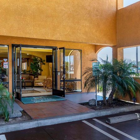 Quality Inn & Suites Westminster Seal Beach Exteriér fotografie