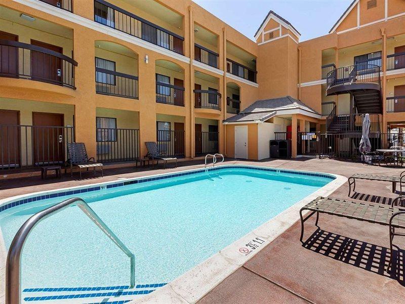 Quality Inn & Suites Westminster Seal Beach Exteriér fotografie