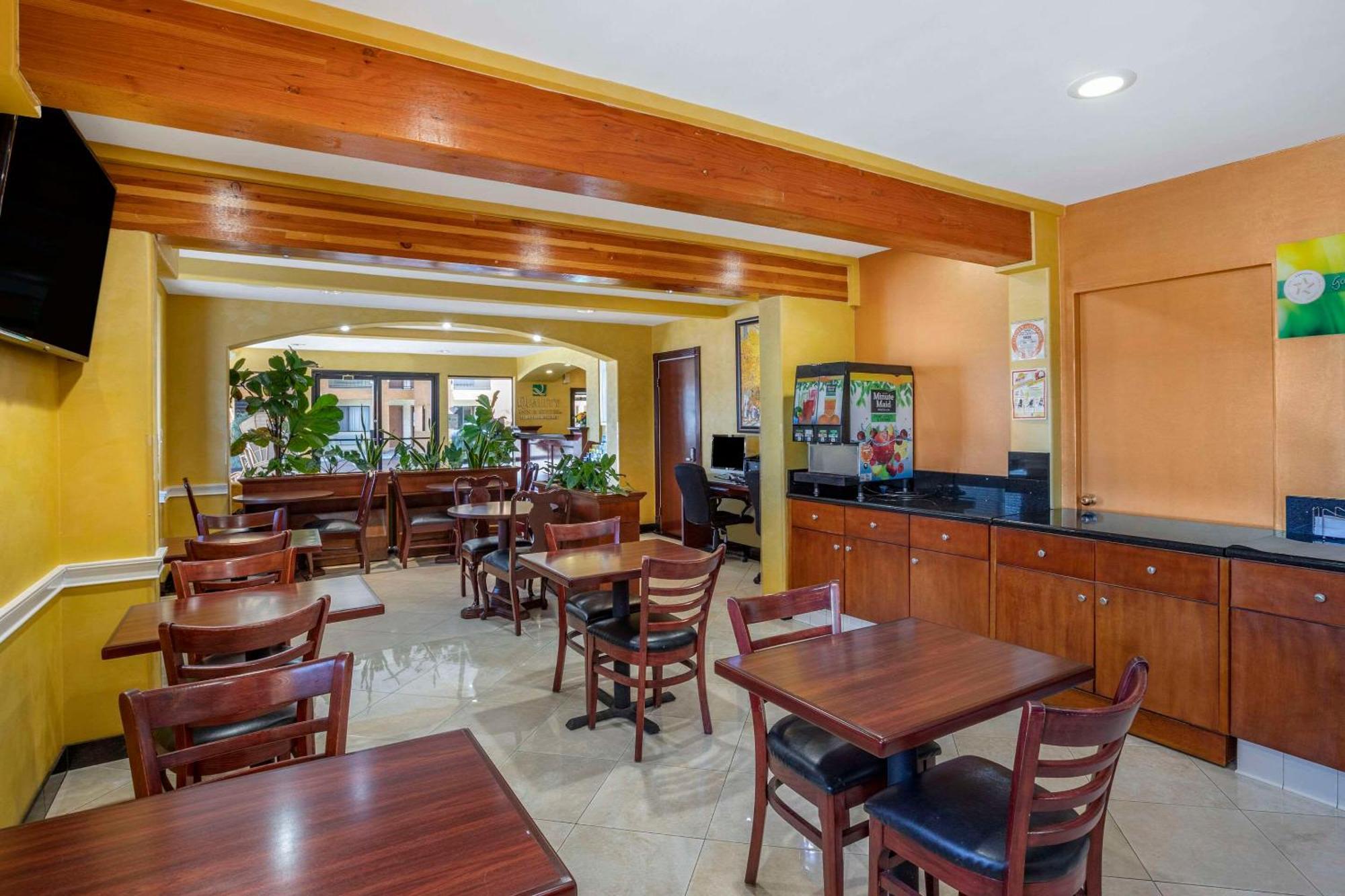 Quality Inn & Suites Westminster Seal Beach Exteriér fotografie