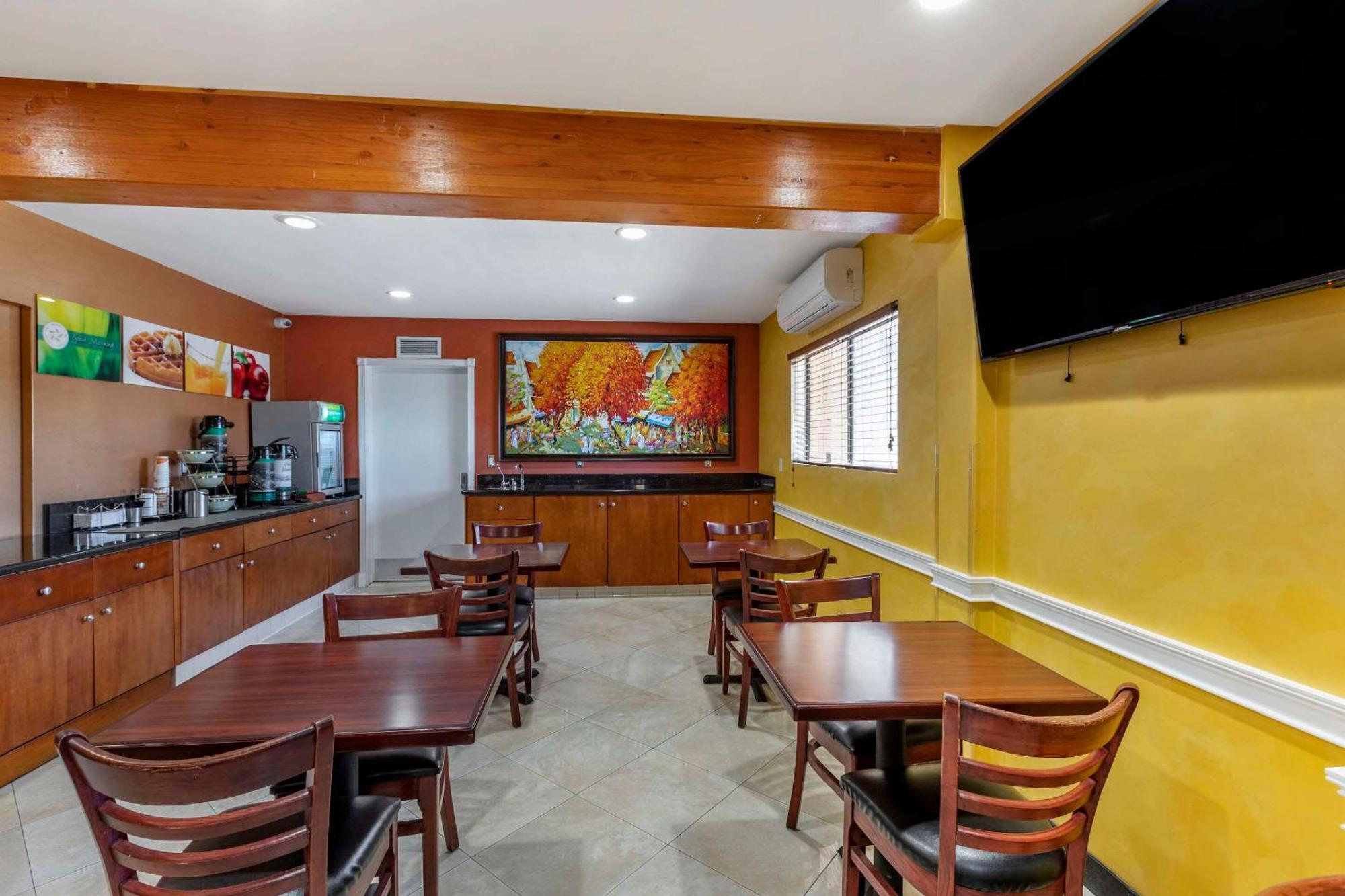 Quality Inn & Suites Westminster Seal Beach Exteriér fotografie