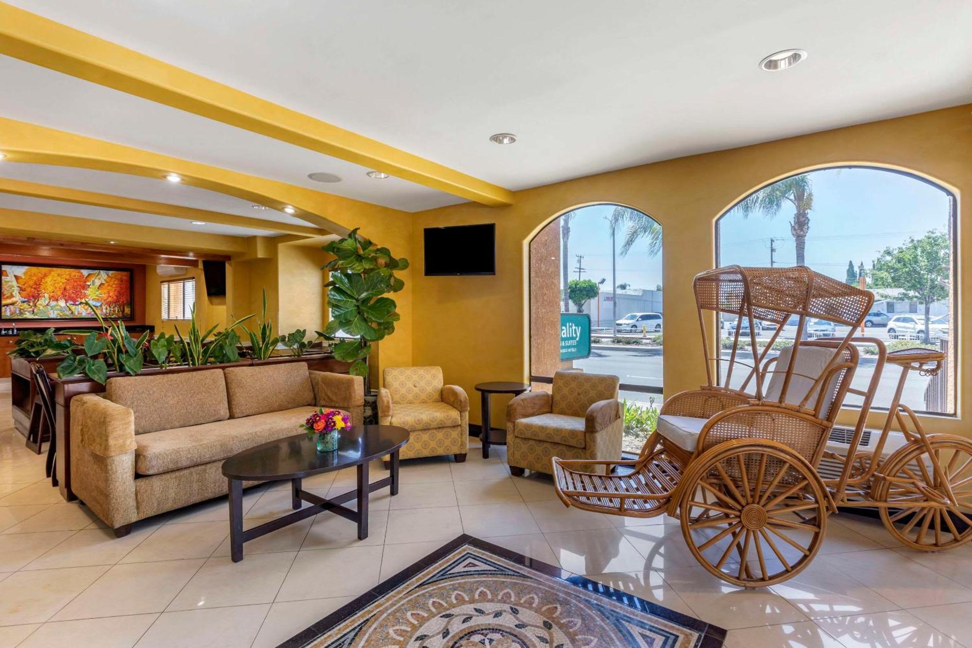 Quality Inn & Suites Westminster Seal Beach Exteriér fotografie