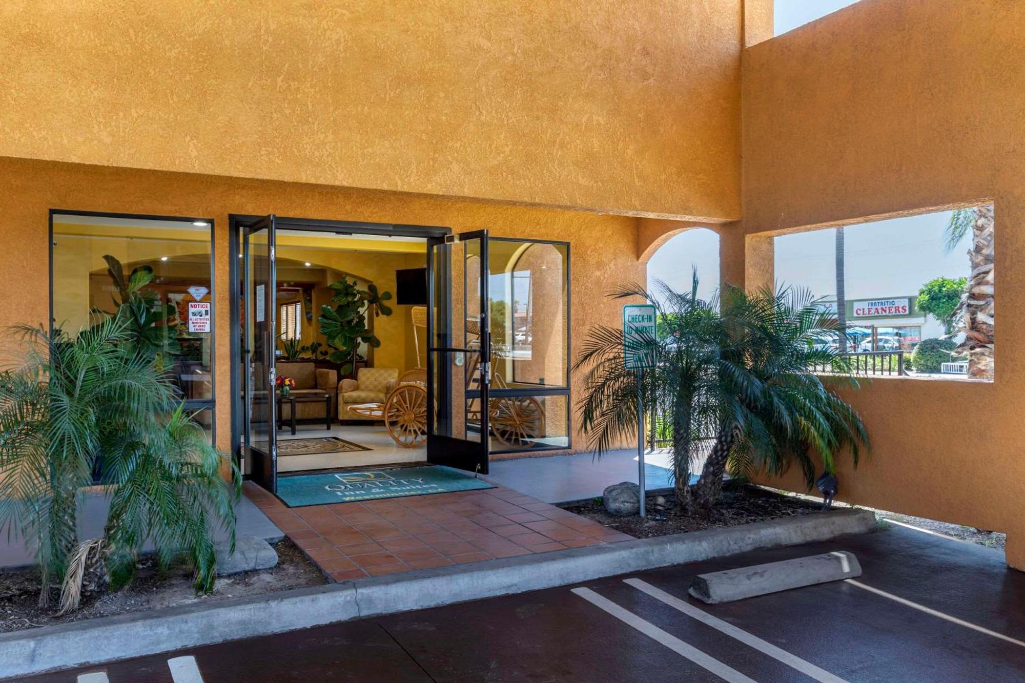 Quality Inn & Suites Westminster Seal Beach Exteriér fotografie